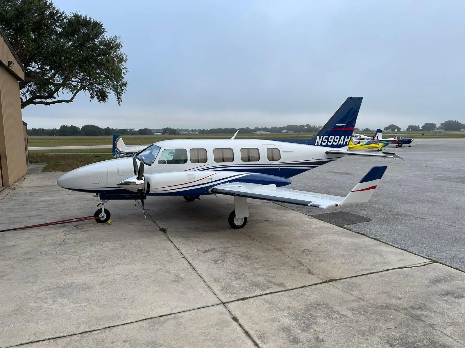 Exterior view of a 1984 PIPER NAVAJO CHIEFTAIN, N599AH.