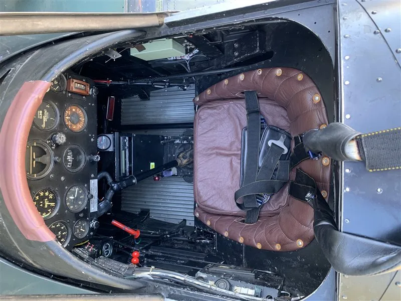 Cockpit and instrument panel of a 1951 de Havilland DHC-1.