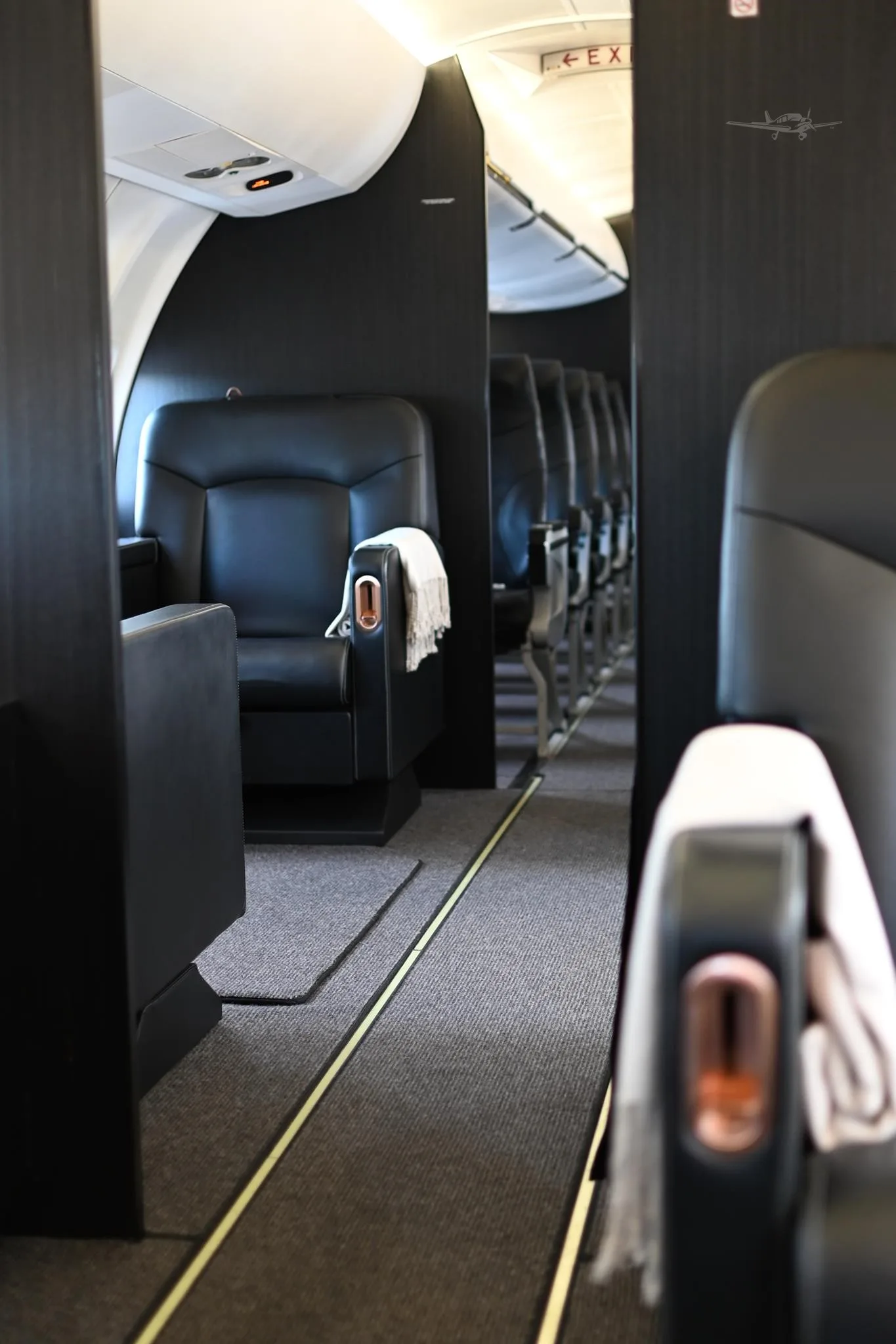 Cabin interior of a 2004 BOMBARDIER CRJ-200.
