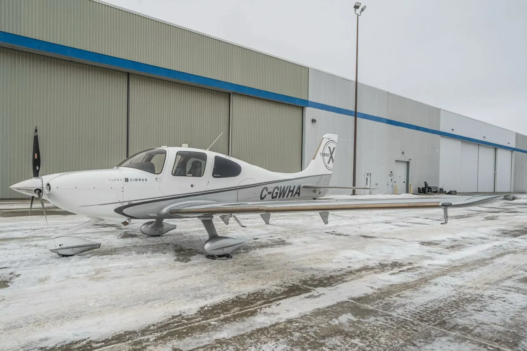 Cabin interior of a 2011 Cirrus.