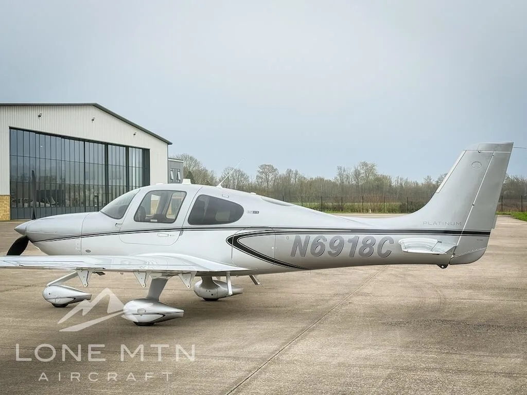 Exterior view of a 2023 Cirrus SR22T G6 GTS.