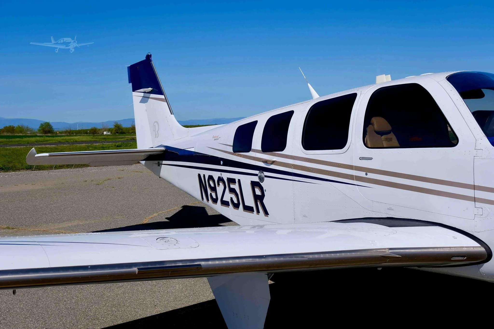 Exterior view of a 2013 BEECHCRAFT G36 BONANZA, N925LR.