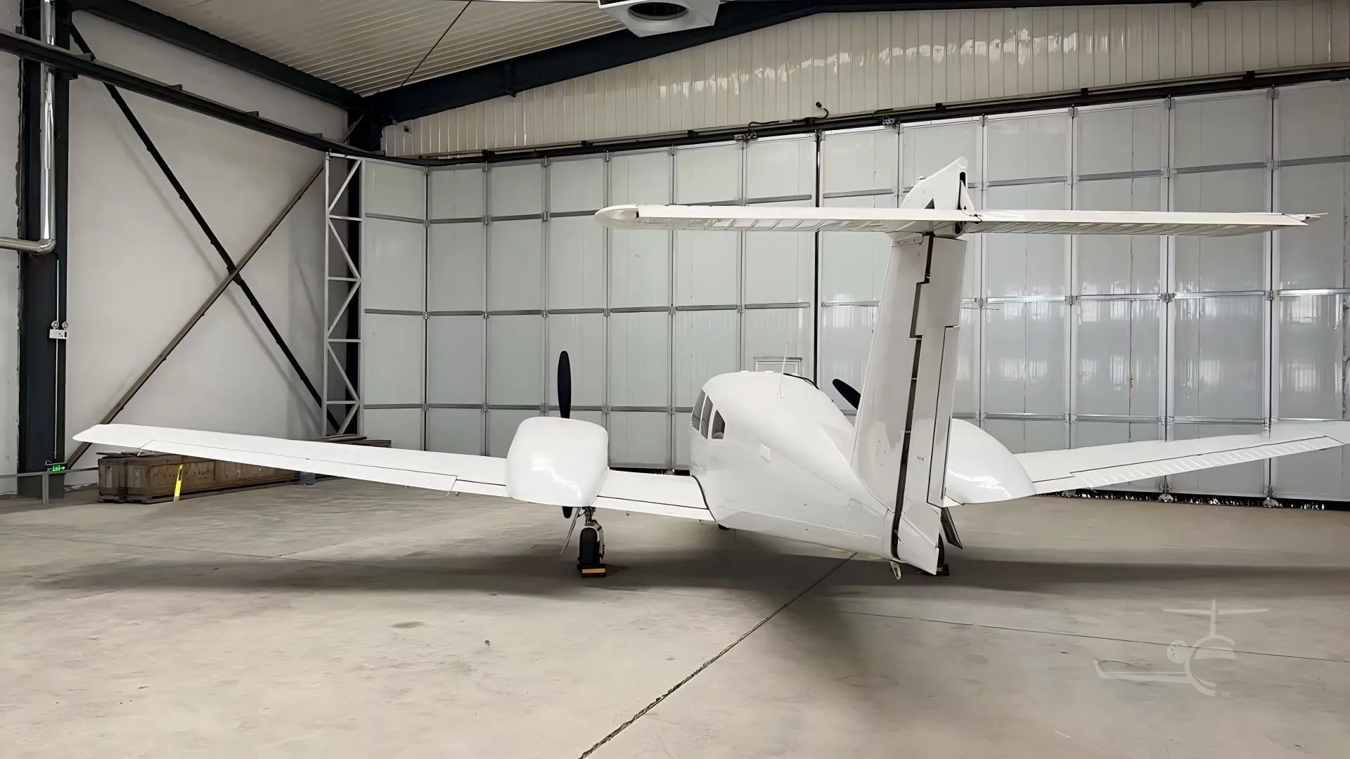B-10H9 - 2018 Piper Seminole