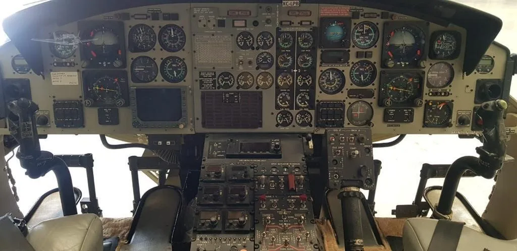 Cockpit and instrument panel of a 2009 BELL 412EP.