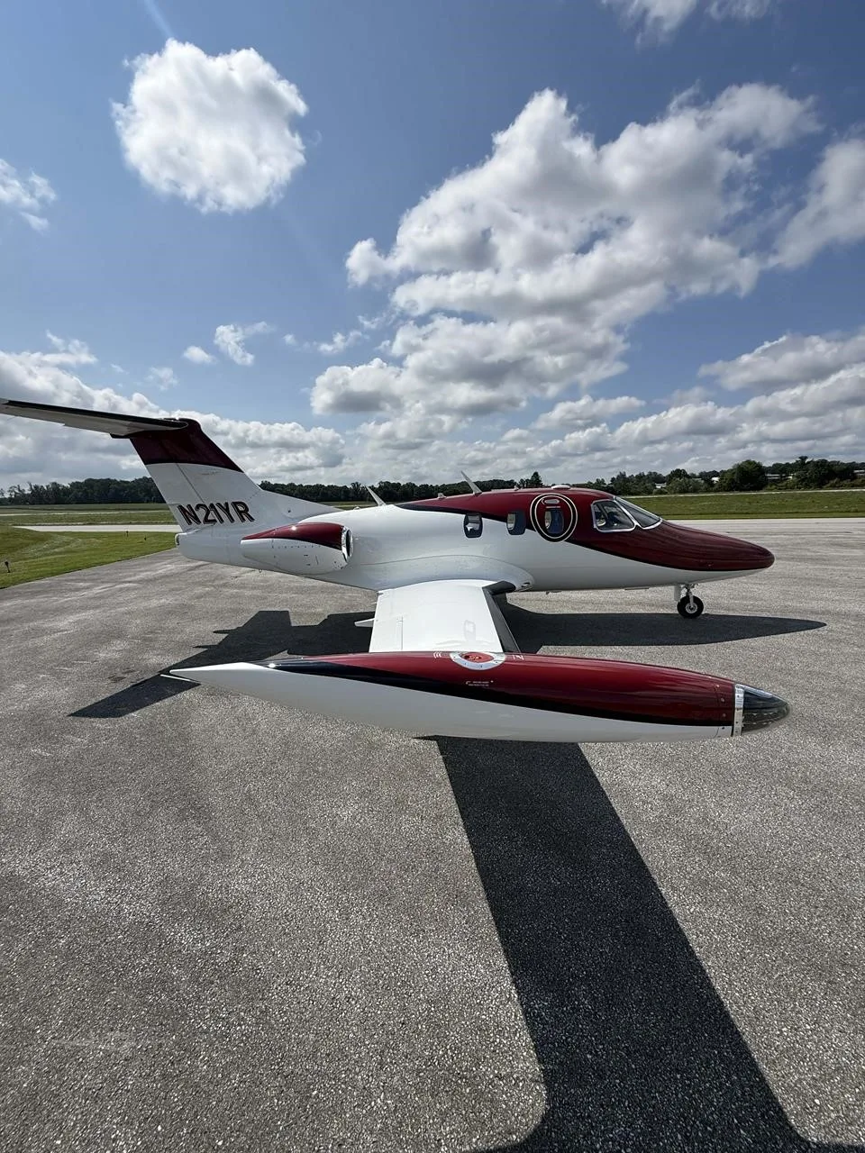 Marketing image of a 2008 ECLIPSE 500.