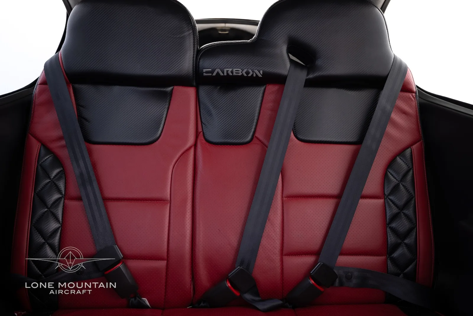 Cabin interior of a 2015 Cirrus SR22T G5 GTS.