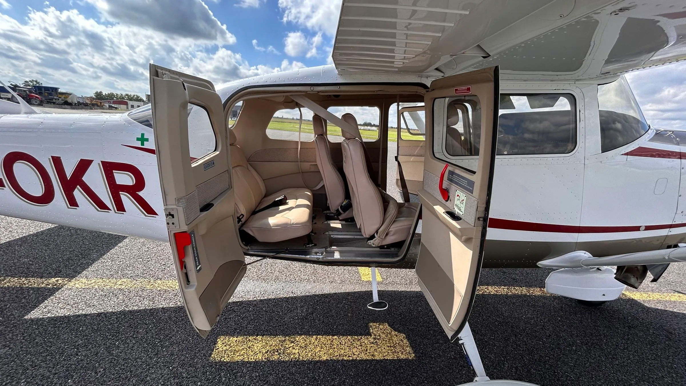 Exterior view of a 2009 Cessna 206H Super Skywagon.