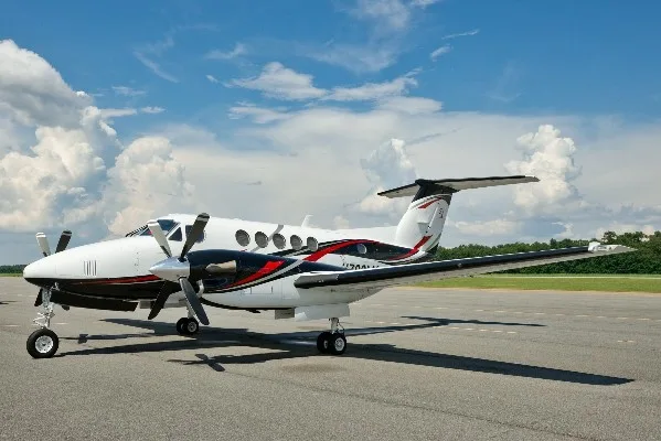 Marketing image of a 1982 Beech King Air B200.