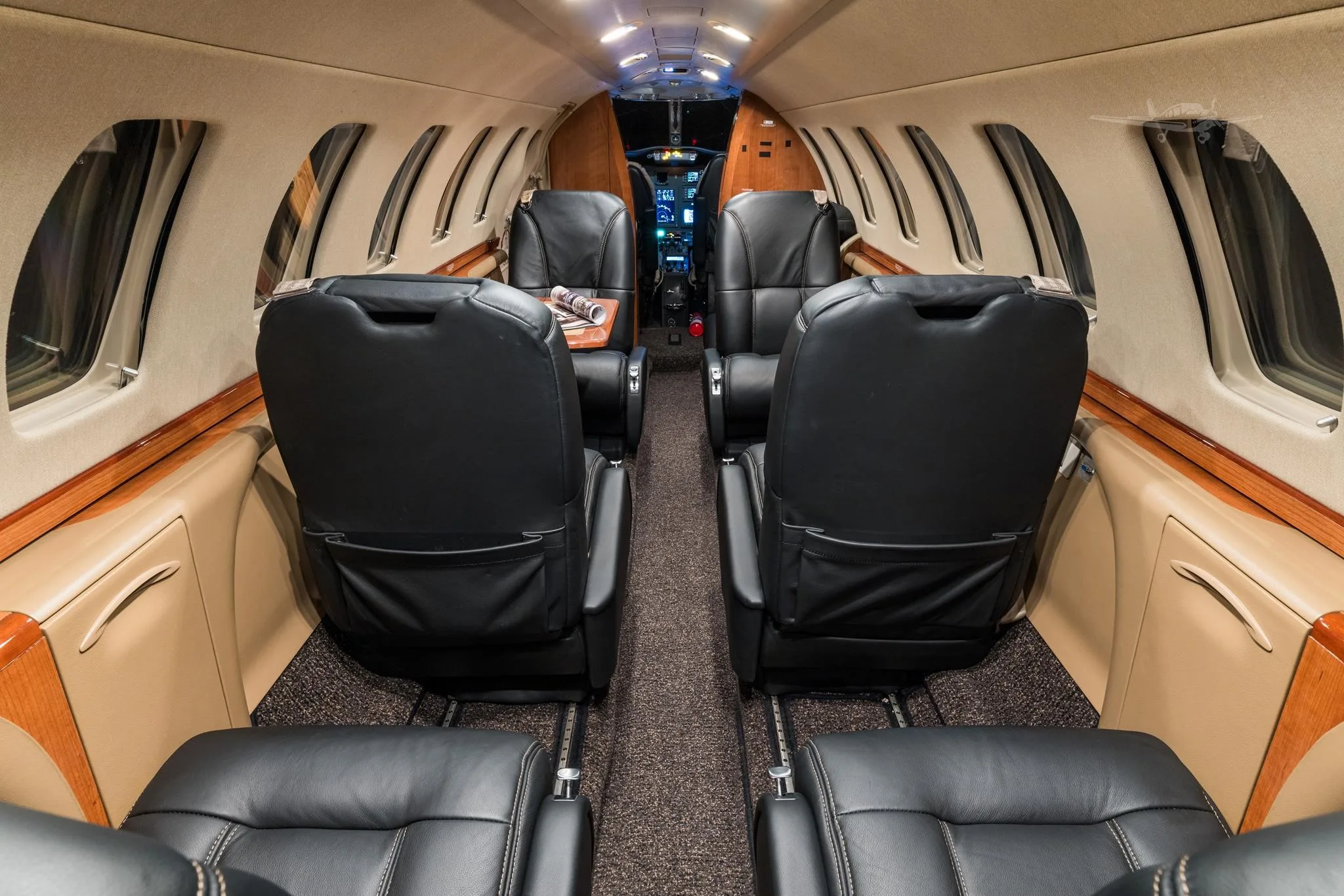 Cabin interior of a 2010 CESSNA CITATION CJ3.