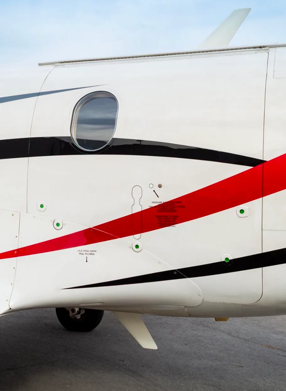 Exterior view of a Pilatus, N285NG.