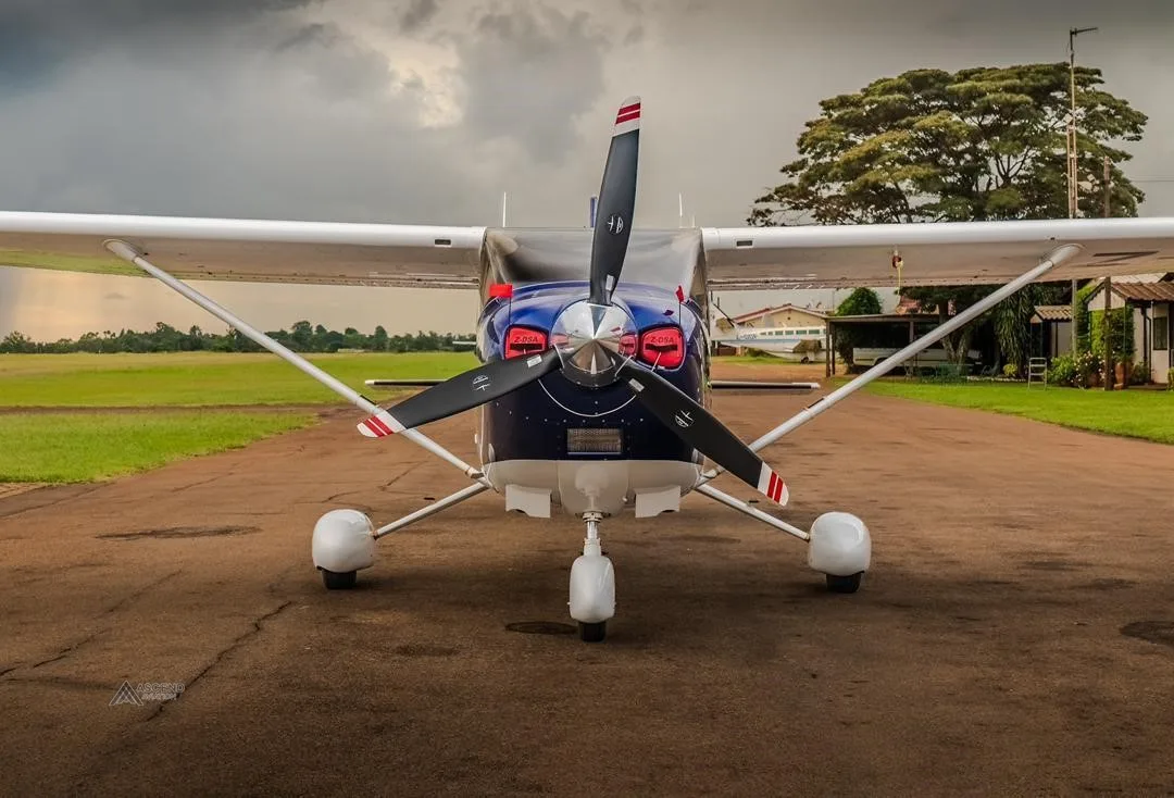 Exterior view of a 2018 CESSNA 182T SKYLANE, Z-DSA.