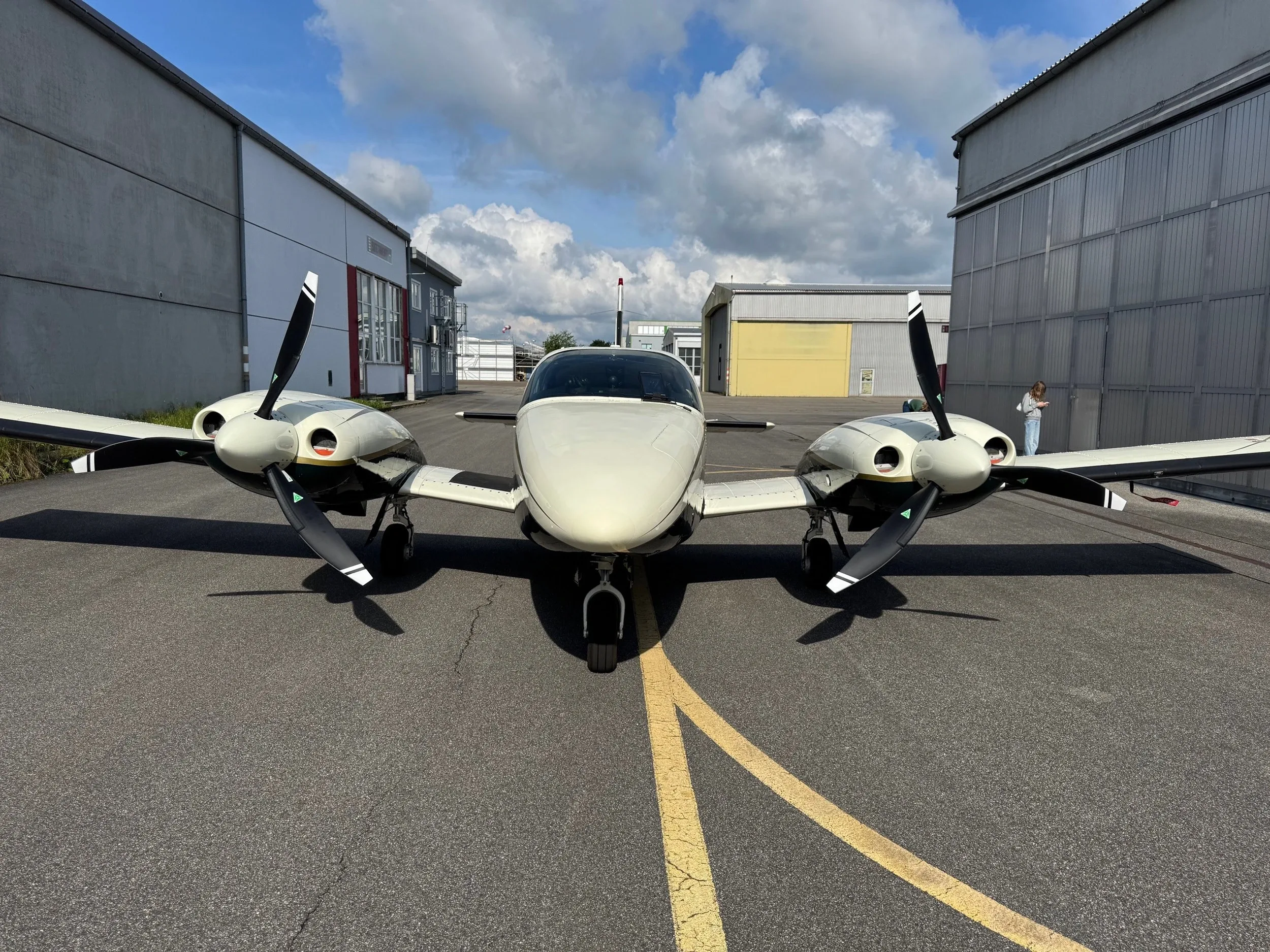 Exterior view of a 1982 Piper Seneca.