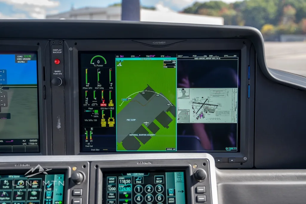 Cockpit and instrument panel of a 2024 Cirrus SR20 G7.