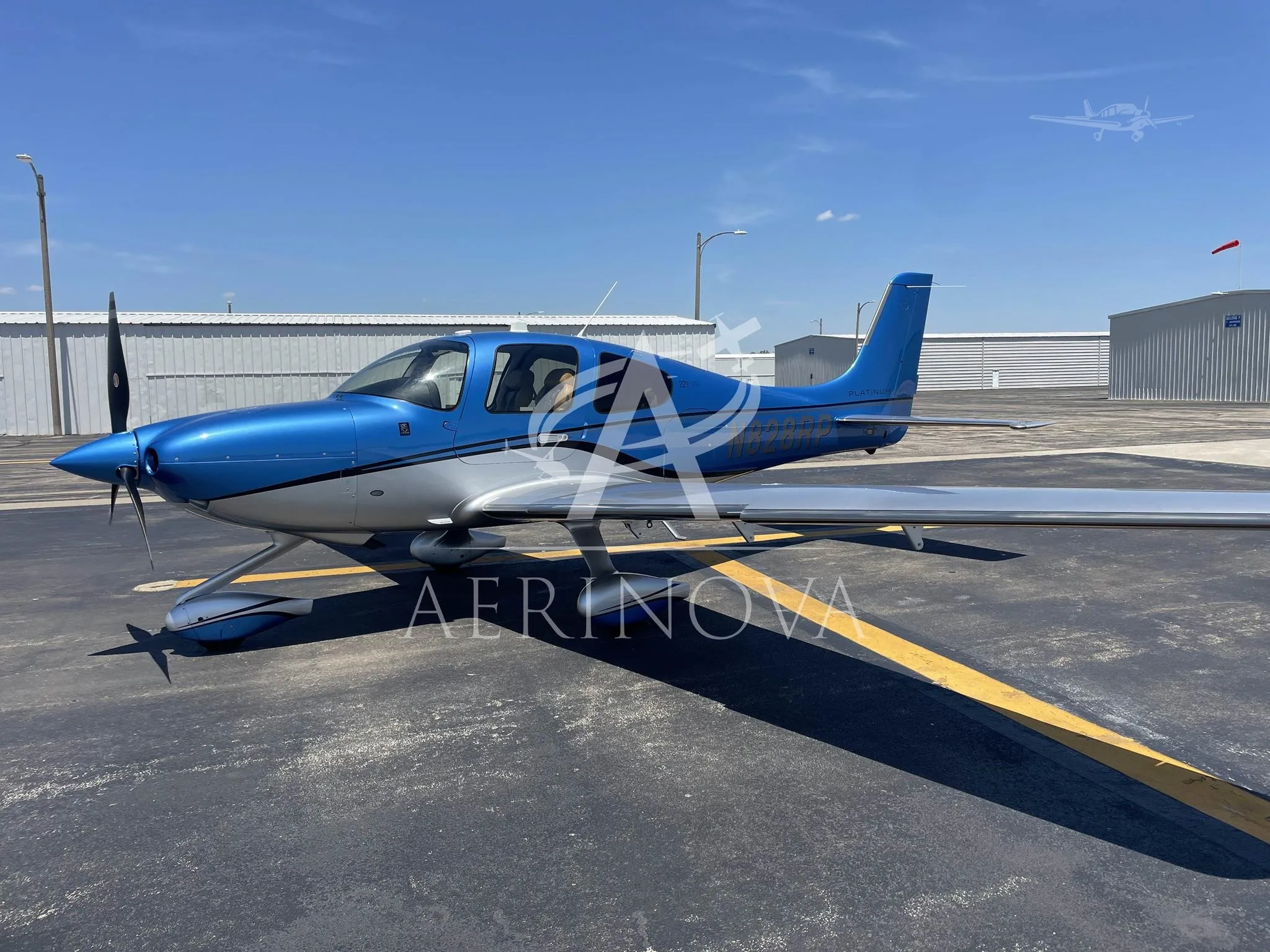 Exterior view of a 2017 CIRRUS SR22-G6 TURBO, N828RP.