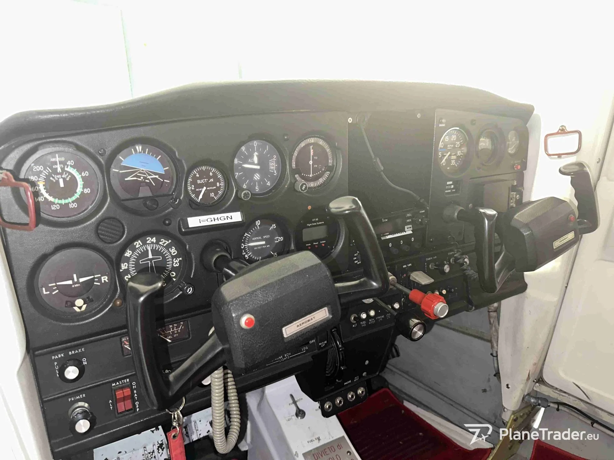 Cockpit and instrument panel of a 1980 Cessna 152.