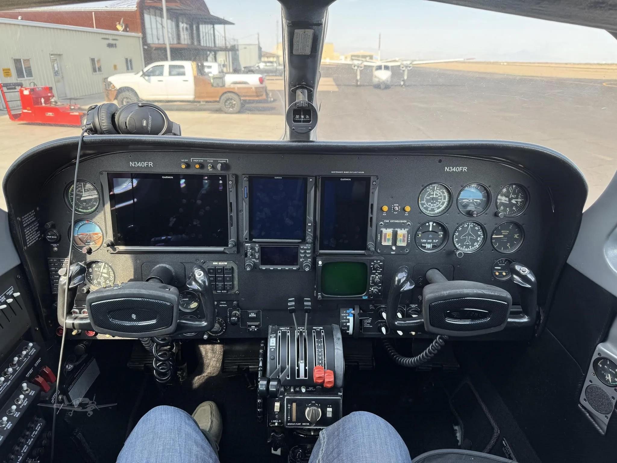 Cockpit and instrument panel of a 1976 CESSNA 340A.