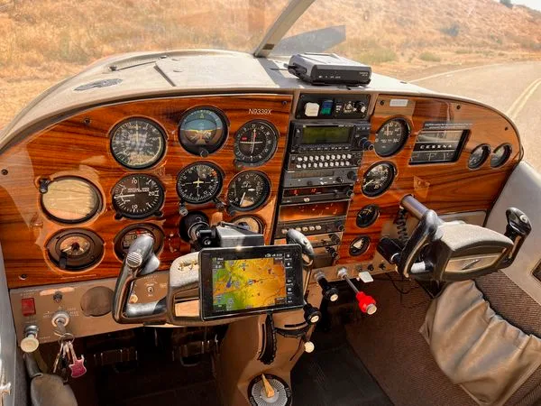Cockpit and instrument panel of a 1962 Cessna 182e skylane.
