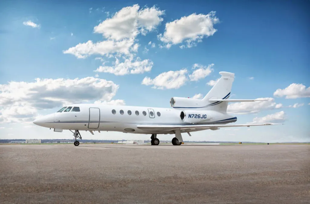 Exterior view of a 1997 Dassault Falcon 50EX.