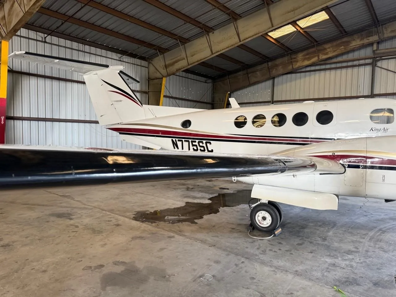 Exterior view of a 1980 BEECHCRAFT KING AIR 200, N775SC.