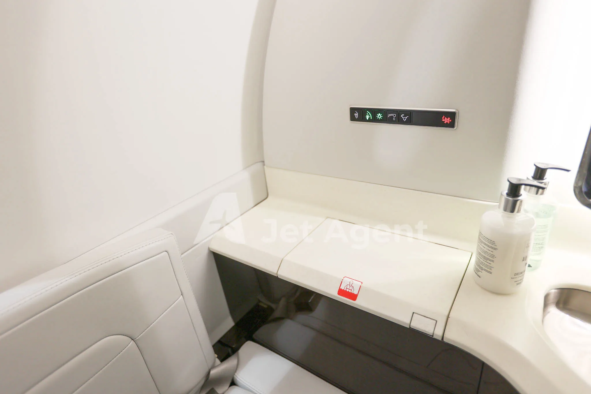 Cabin interior of a 2018 Bombardier learjet 75.
