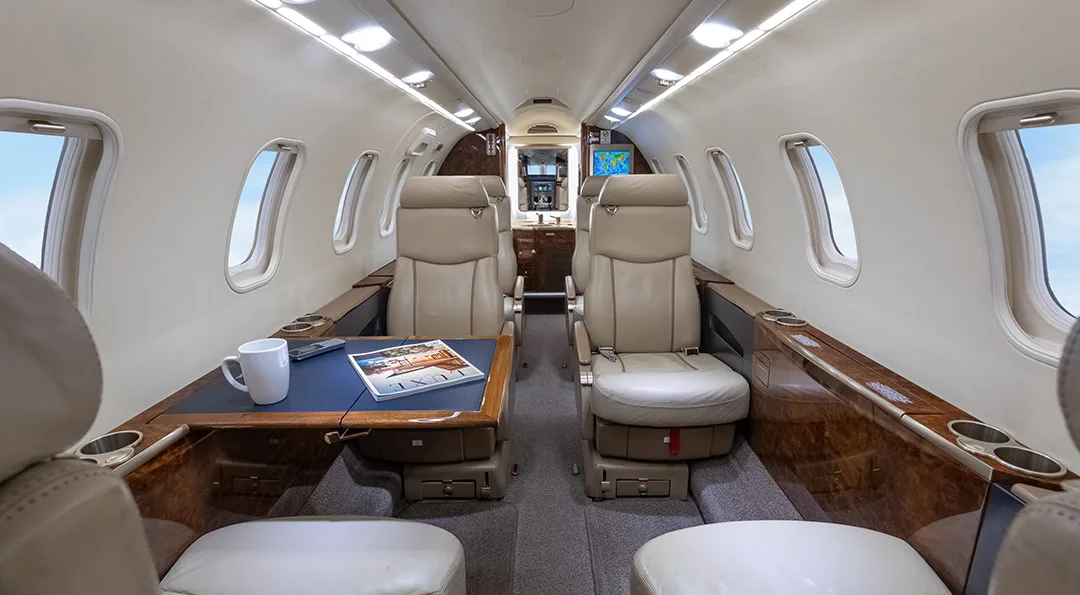 Cabin interior of a 2006 LEAR 40XR.