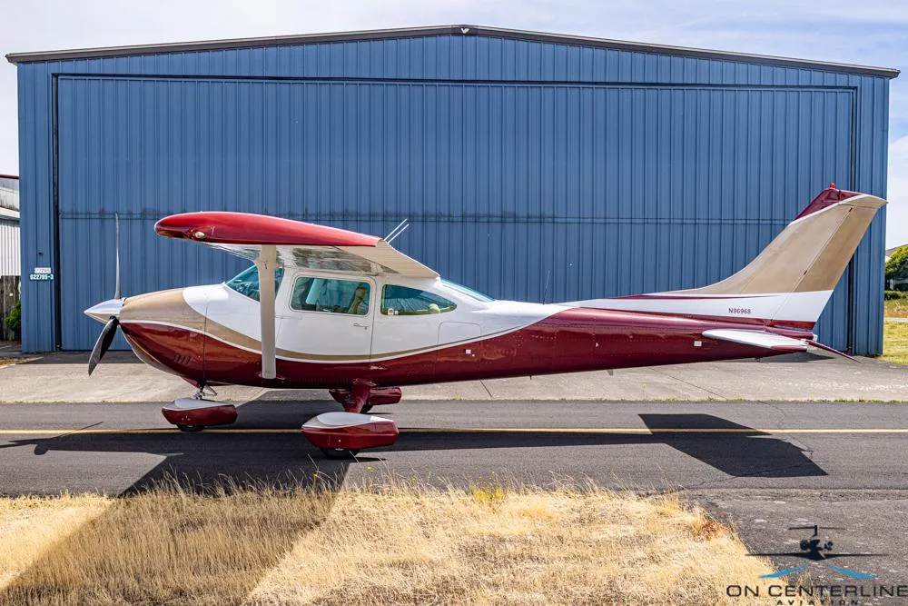 Exterior view of a 1979 Cessna 182Q – N96968 / T-Hangar at KUAO Available, N96968.