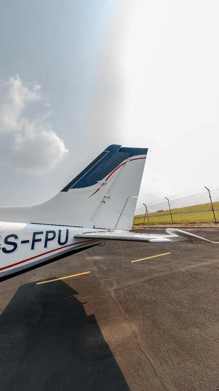 Exterior view of a 1980 CESSNA 414A.