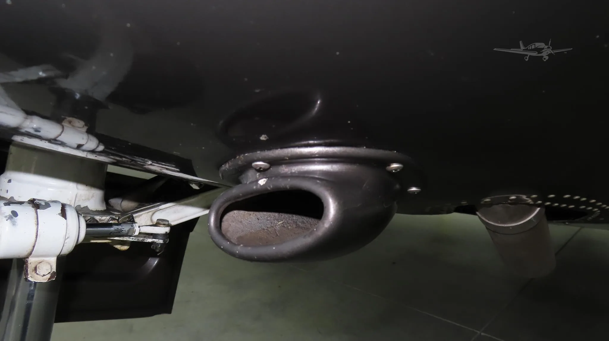 Engine detail of a 1960 PIPER COMANCHE 180.