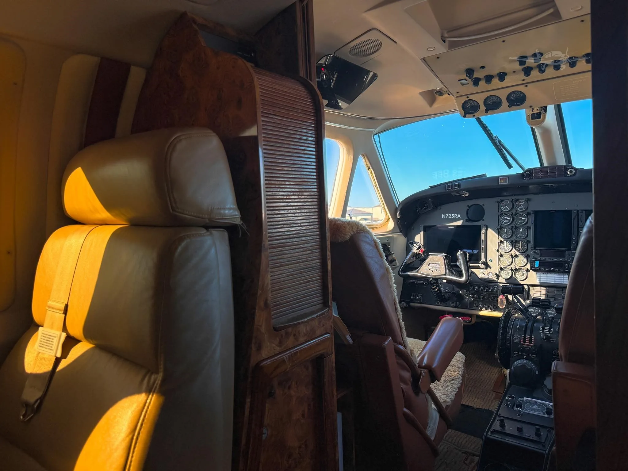 Cabin interior of a 1980 BEECHCRAFT KING AIR 200.