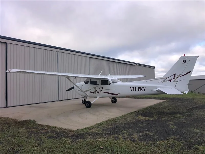 Exterior view of a 1998 Cessna 172S, VH-PKY.