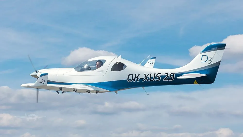 Marketing image of a 2026 AEROSPOOL WT-9 DYNAMIC.