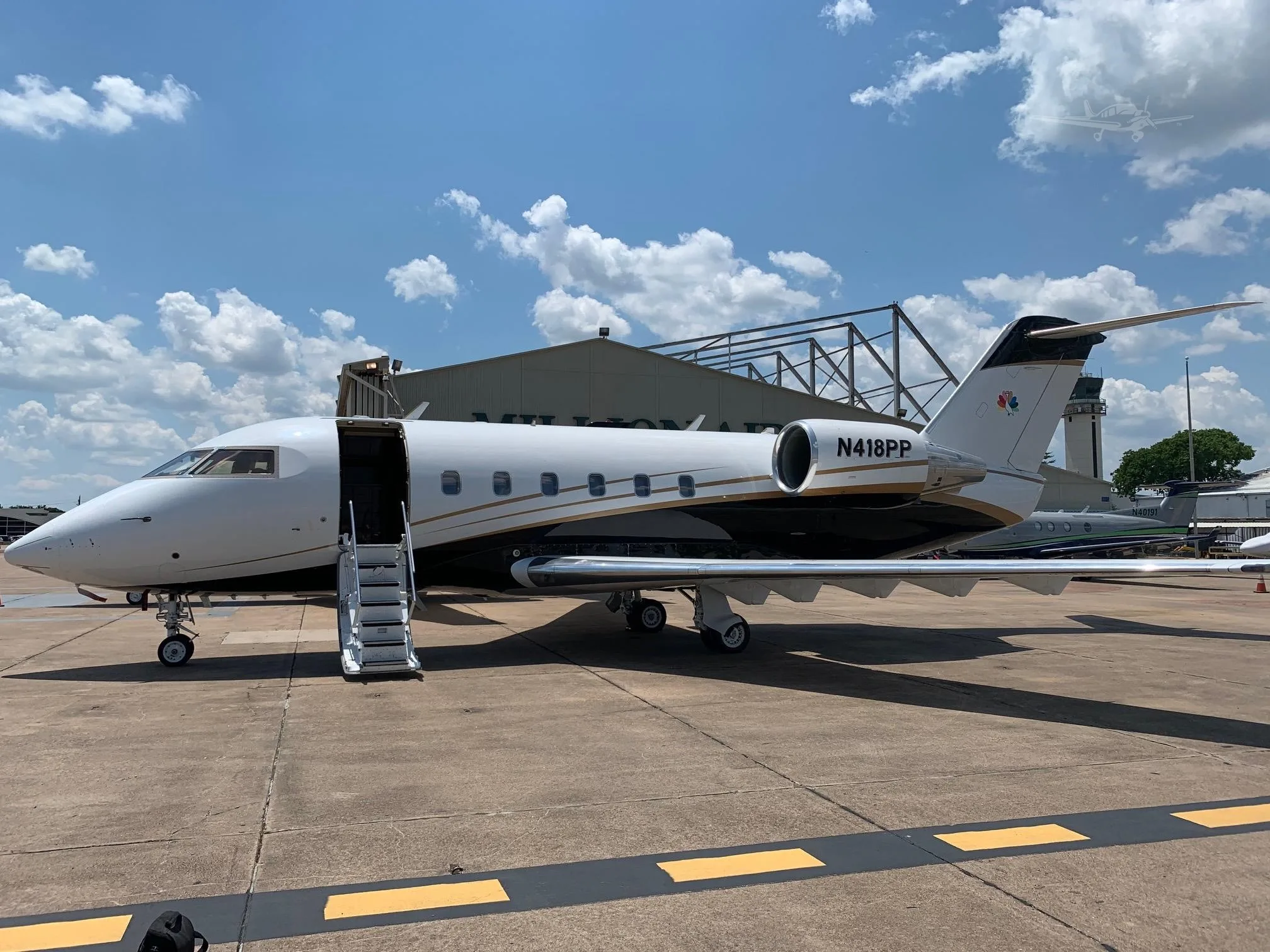 Exterior view of a 1986 BOMBARDIER CHALLENGER 601-1A, N418PP.