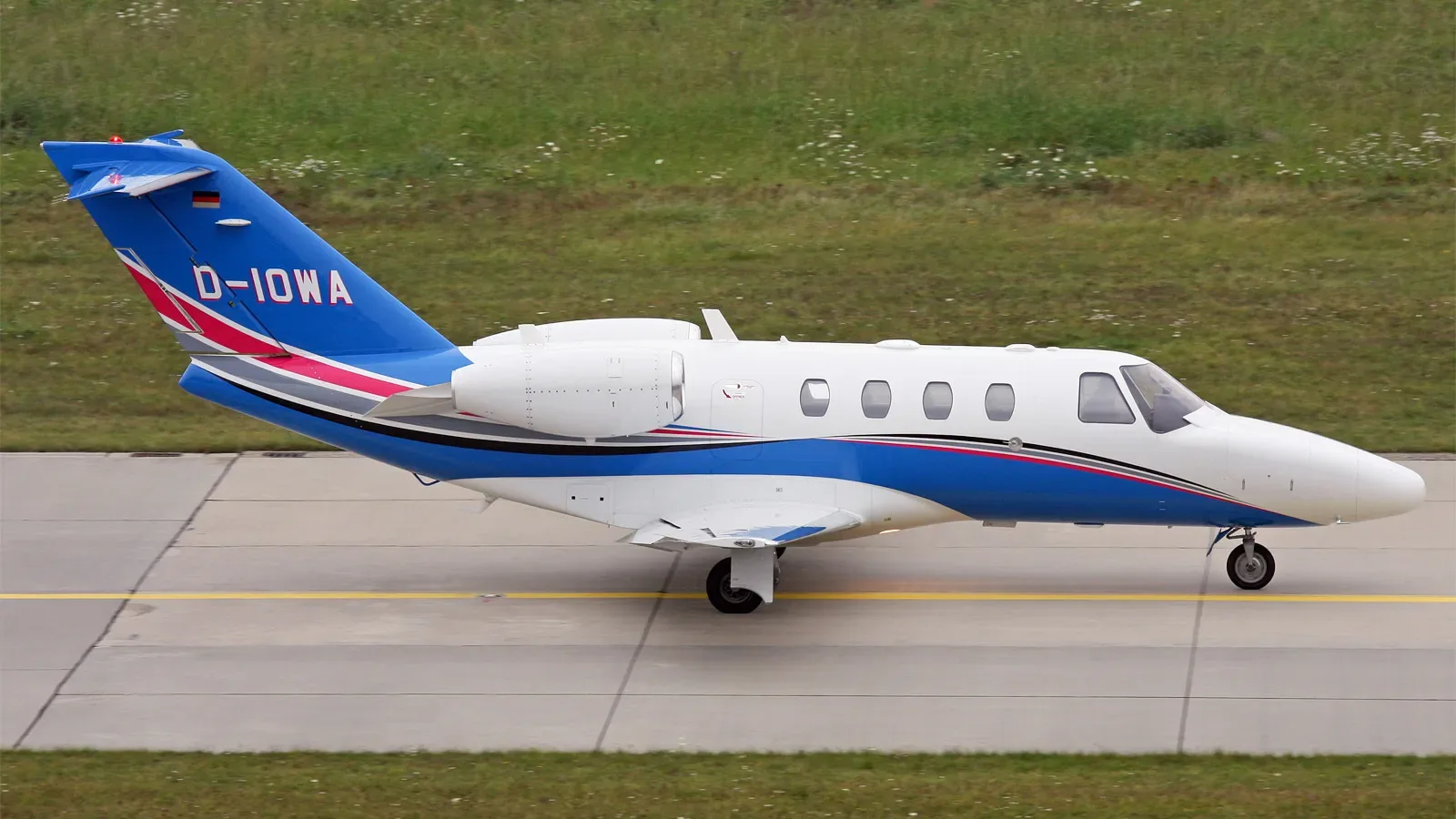 Exterior view of a 2006 Cessna Citation Jet 1+, D-IOWA.