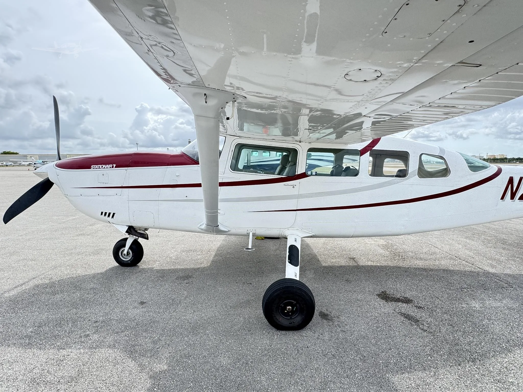 Exterior view of a 1978 CESSNA TURBO 207, N207DF.