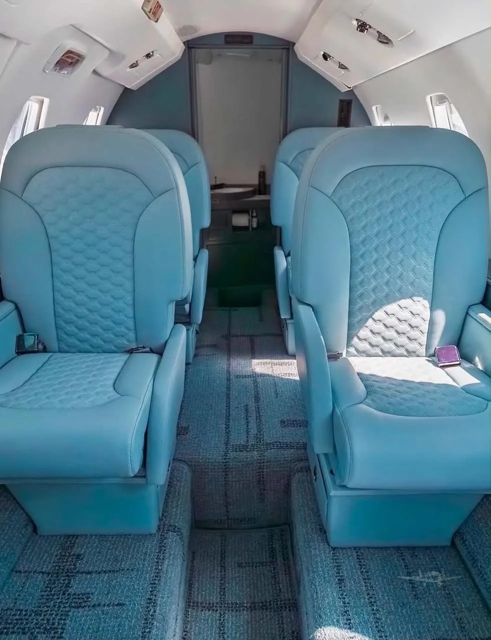 Cabin interior of a 1987 CESSNA CITATION III.