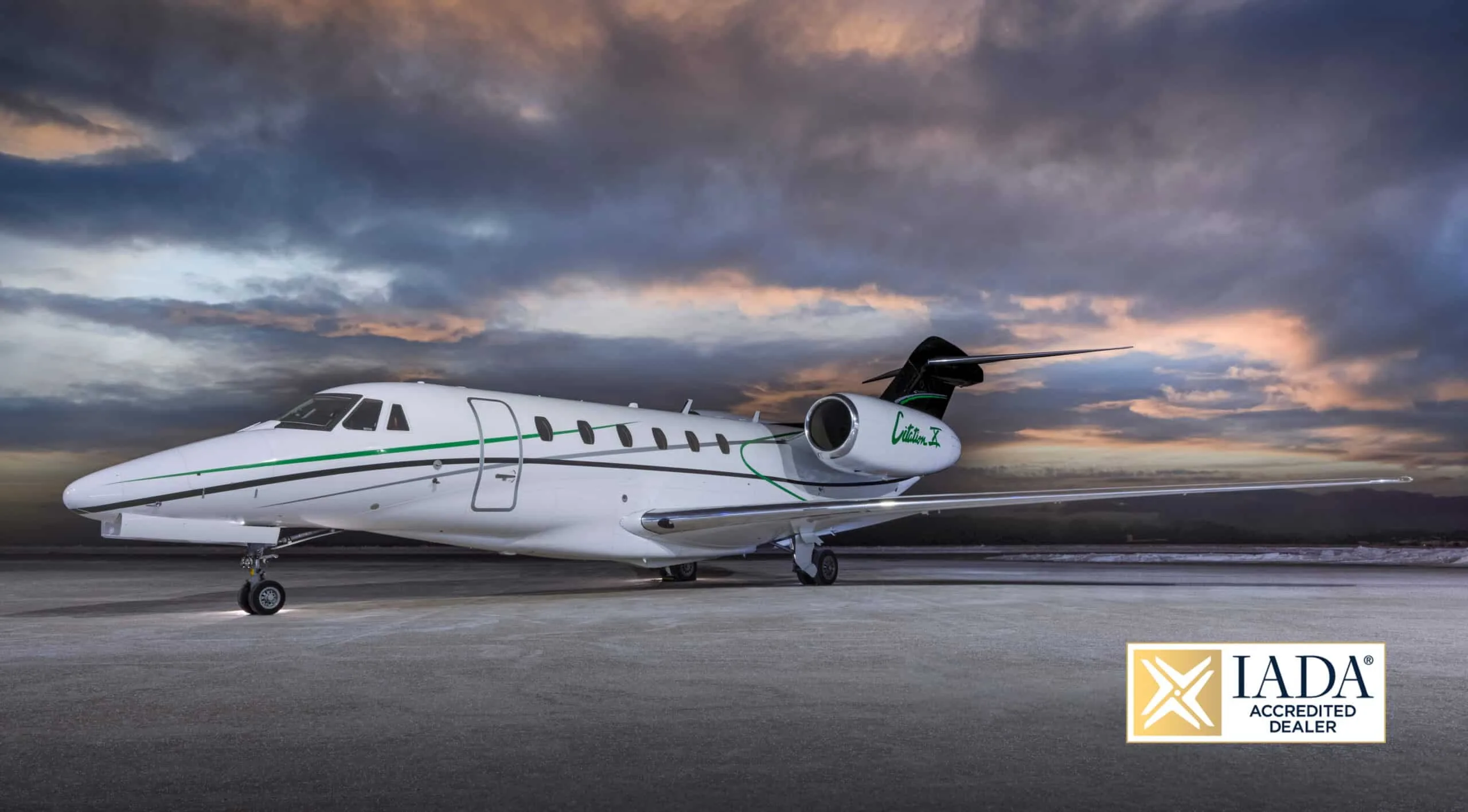 Cabin interior of a 2004 Cessna CITATION X | Leviate Air Group.