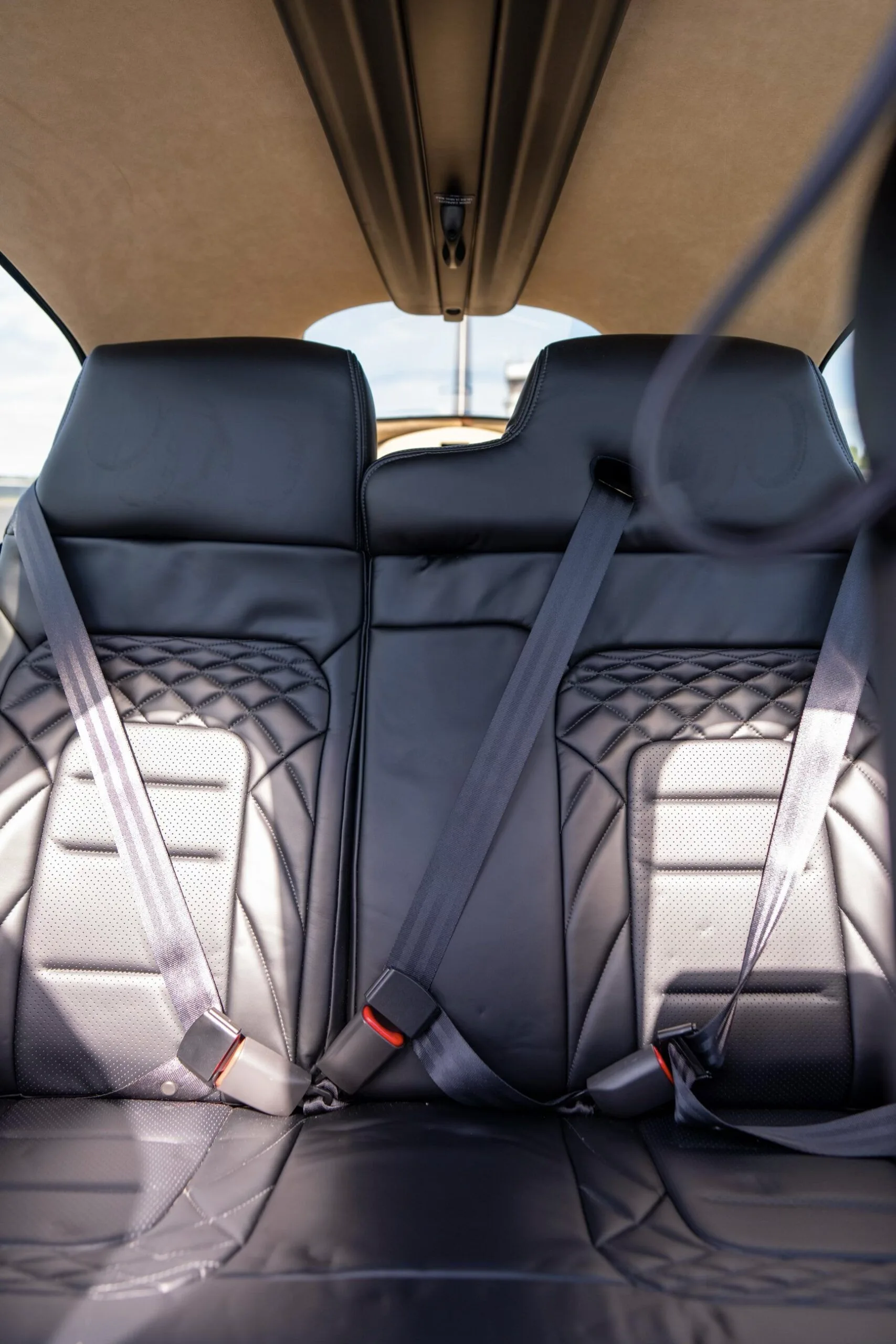 Cabin interior of a 2025 Cirrus SR22-G7 Turbo.