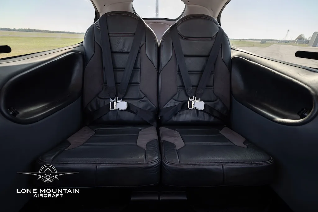 Cabin interior of a 2008 Cirrus SR22 G3 GTS Turbo.