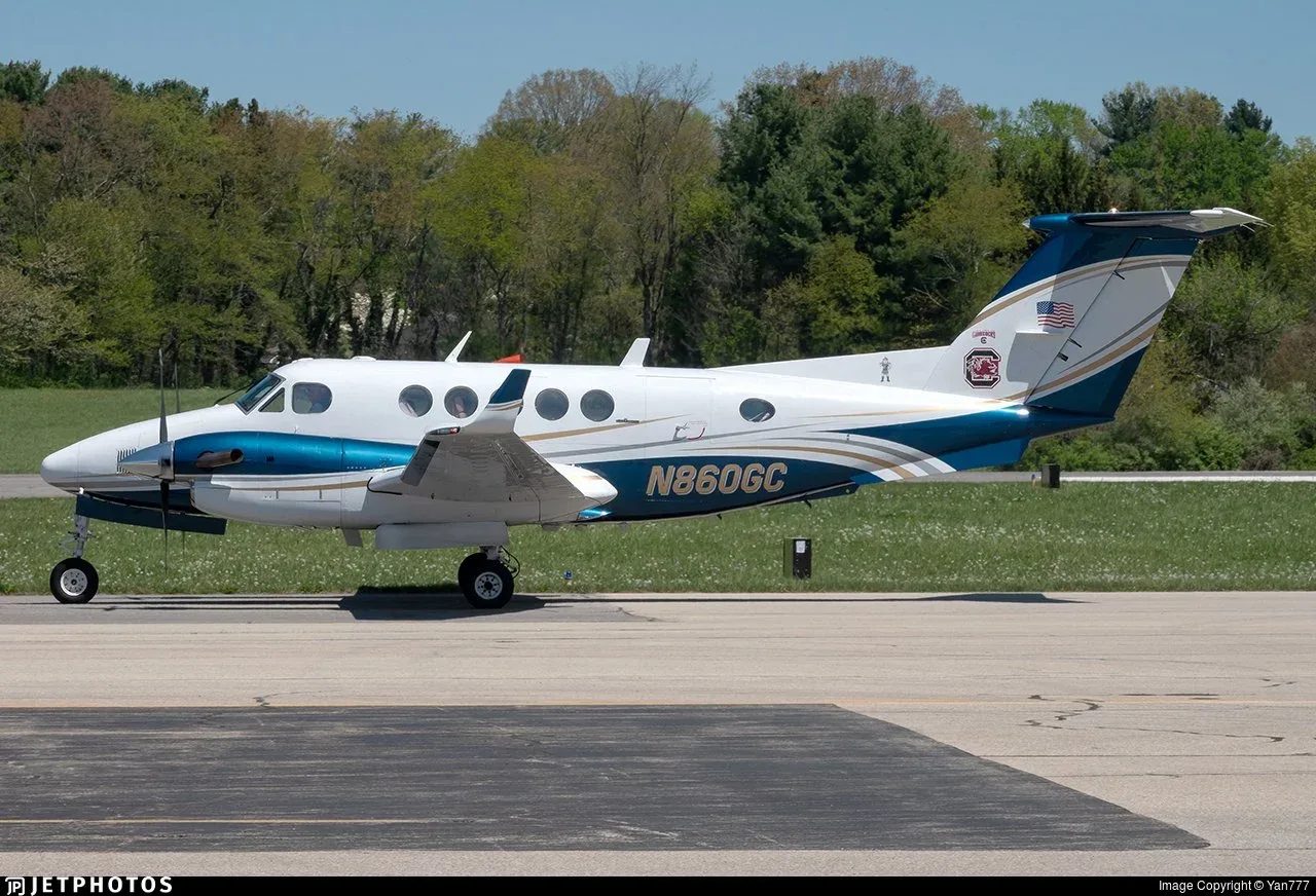 Exterior view of a 1986 Lonestar Aircraft Sales King Air B200 — Lonestar Aircraft Sales.