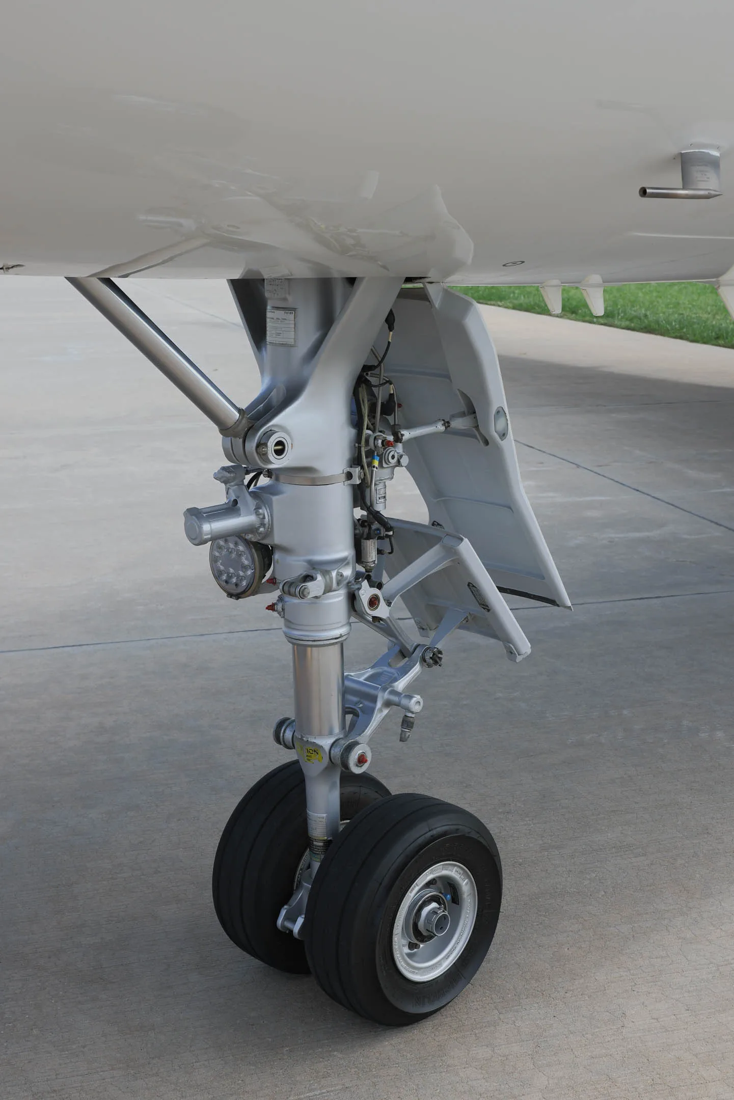 Engine detail of a Dassault Falcon 2000LX.