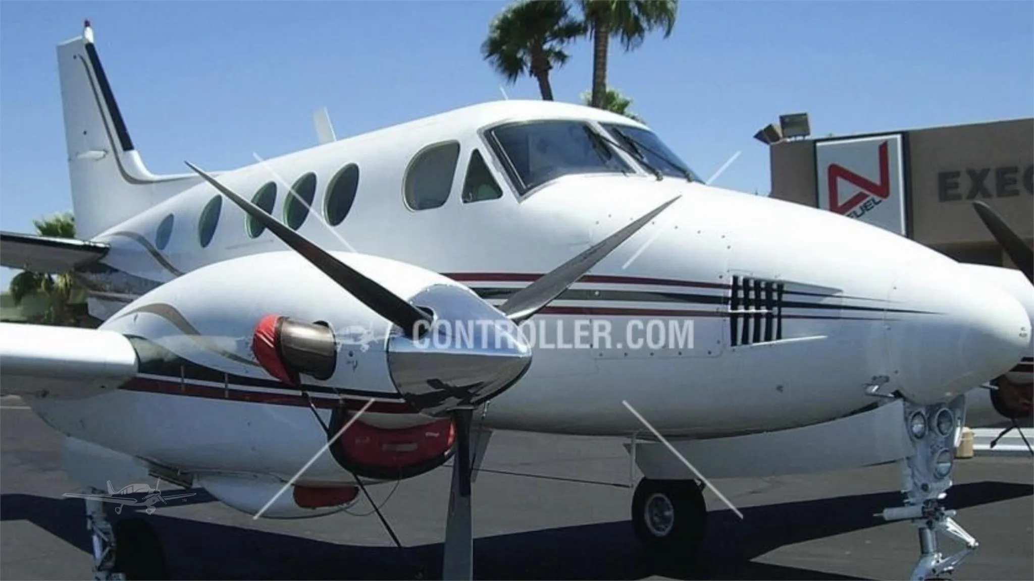 Exterior view of a 1978 BEECHCRAFT KING AIR C90, N754TW.