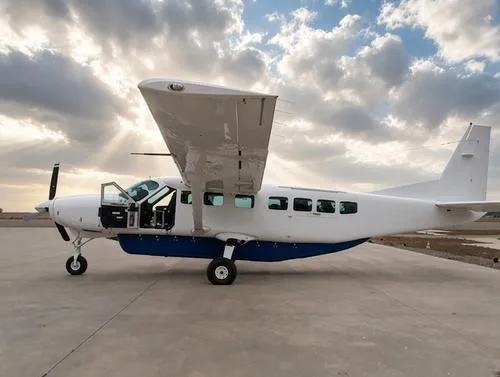 Exterior view of a 2005 CESSNA CARAVAN 208B GRAND.