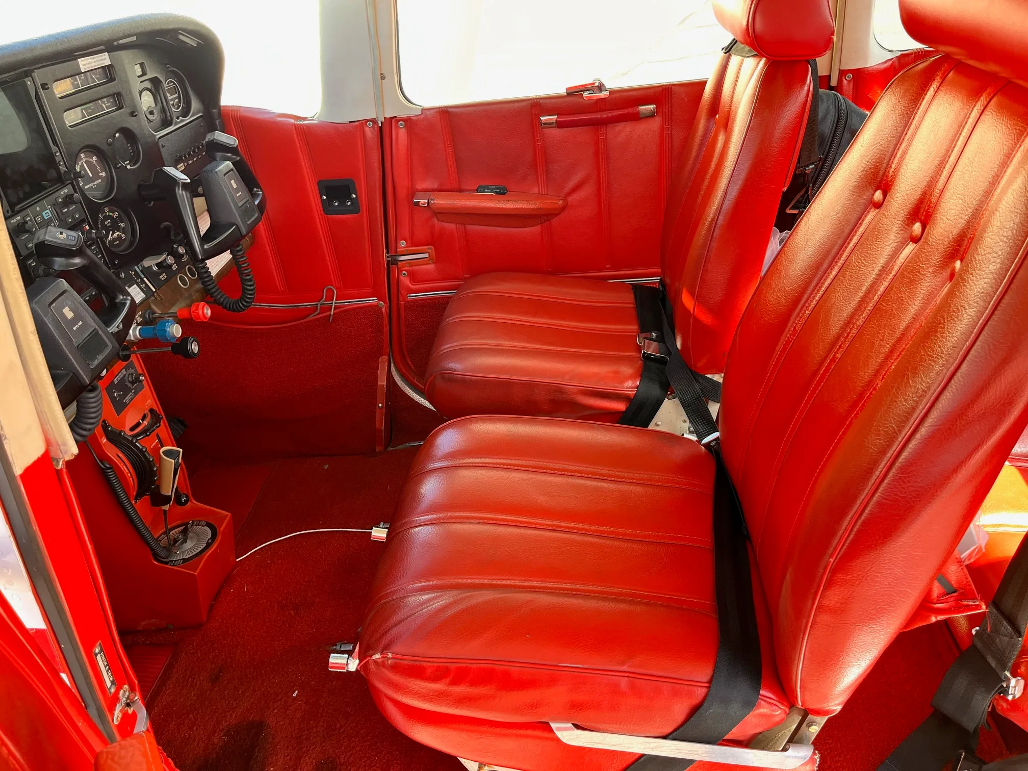 Cabin interior of a 1978 Cessna 182Q Skylane - $165,000 - N5868M (Very local to Placerville).