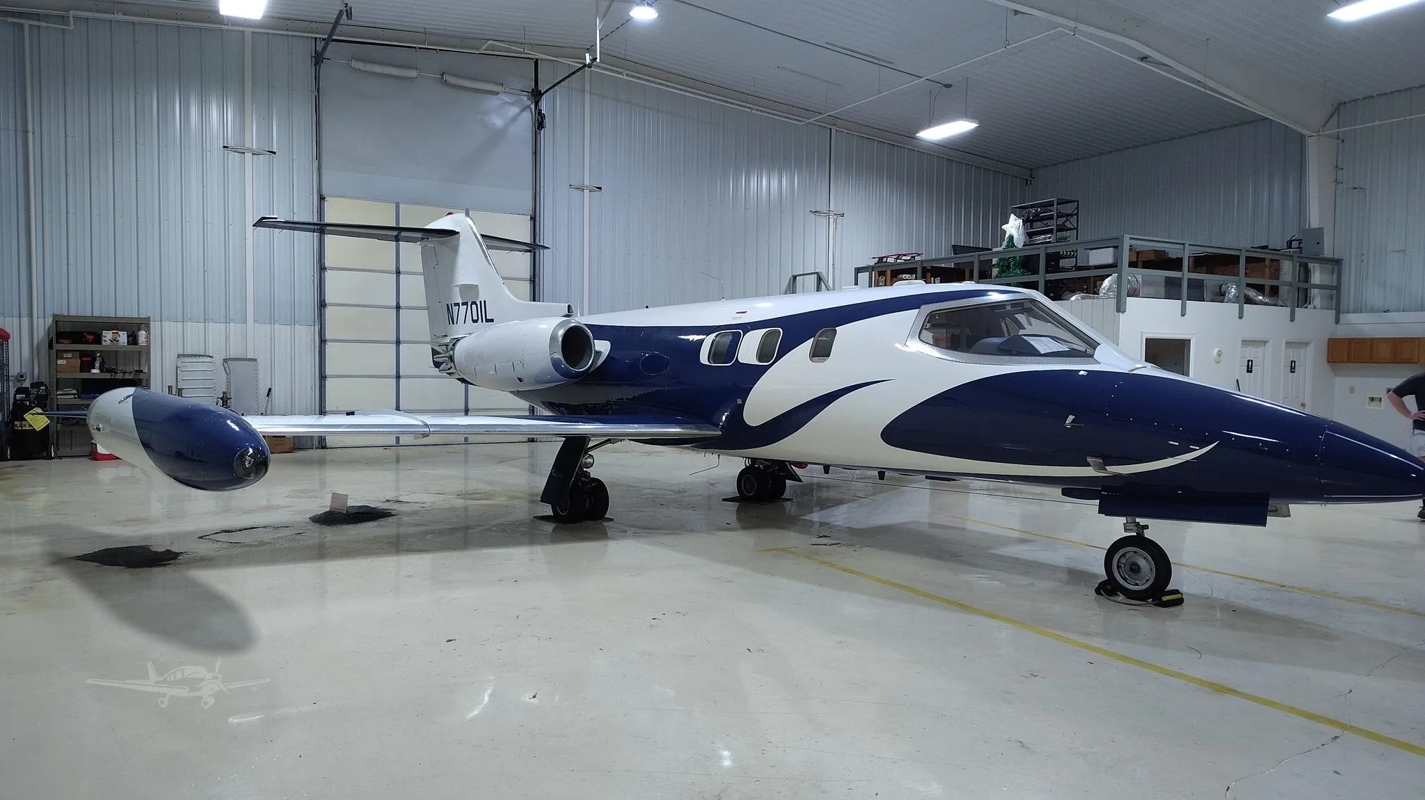 Exterior view of a 1974 LEARJET 24D, N7701L.