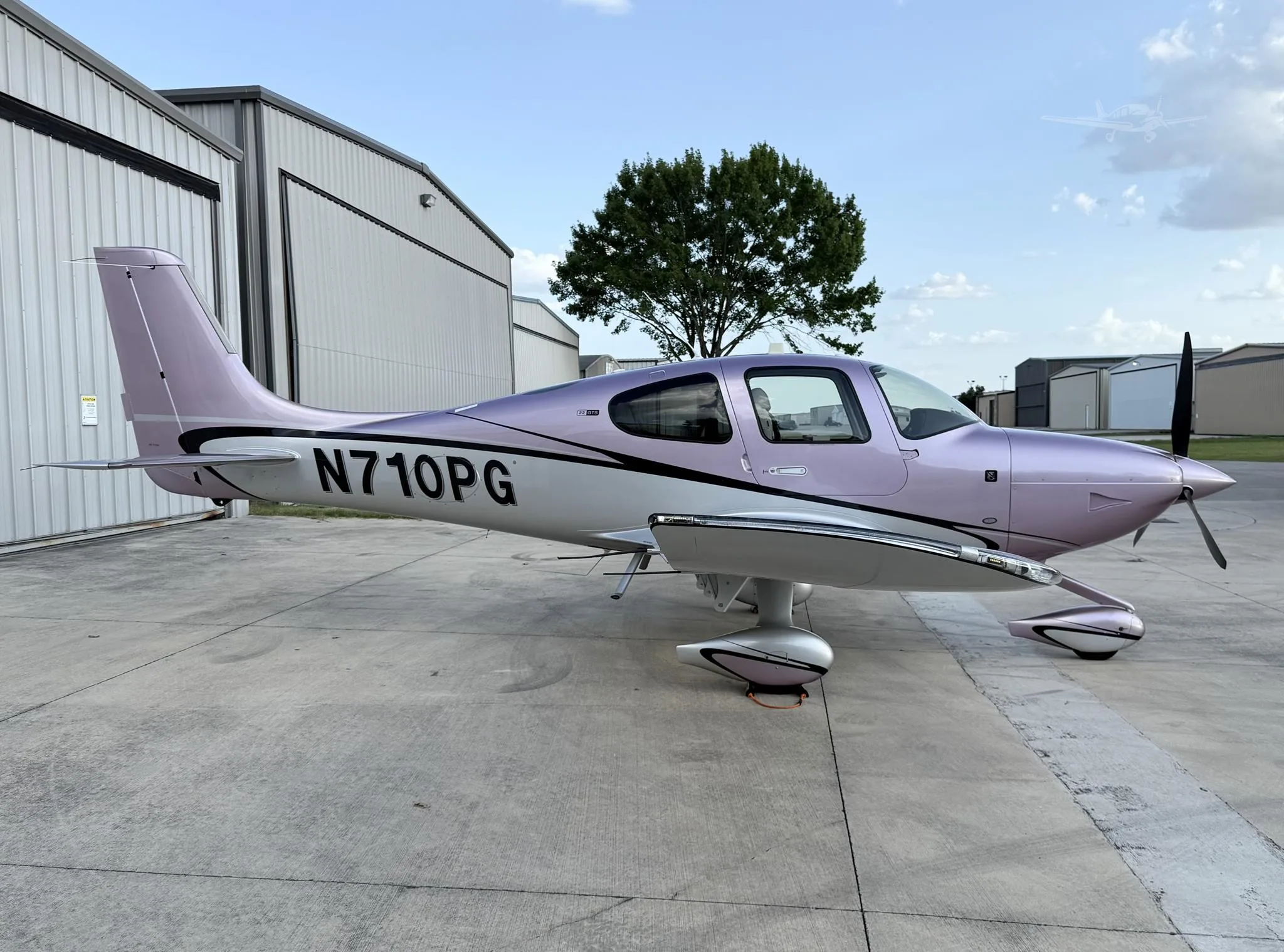 Exterior view of a 2024 CIRRUS SR22-G7, N710PG.