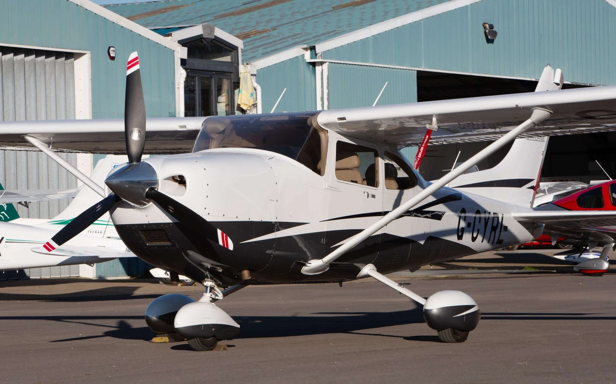 Exterior view of a 2011 Cessna 182-T Skylane.