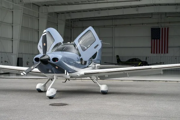 2021 Cirrus SR22-G6 GTS