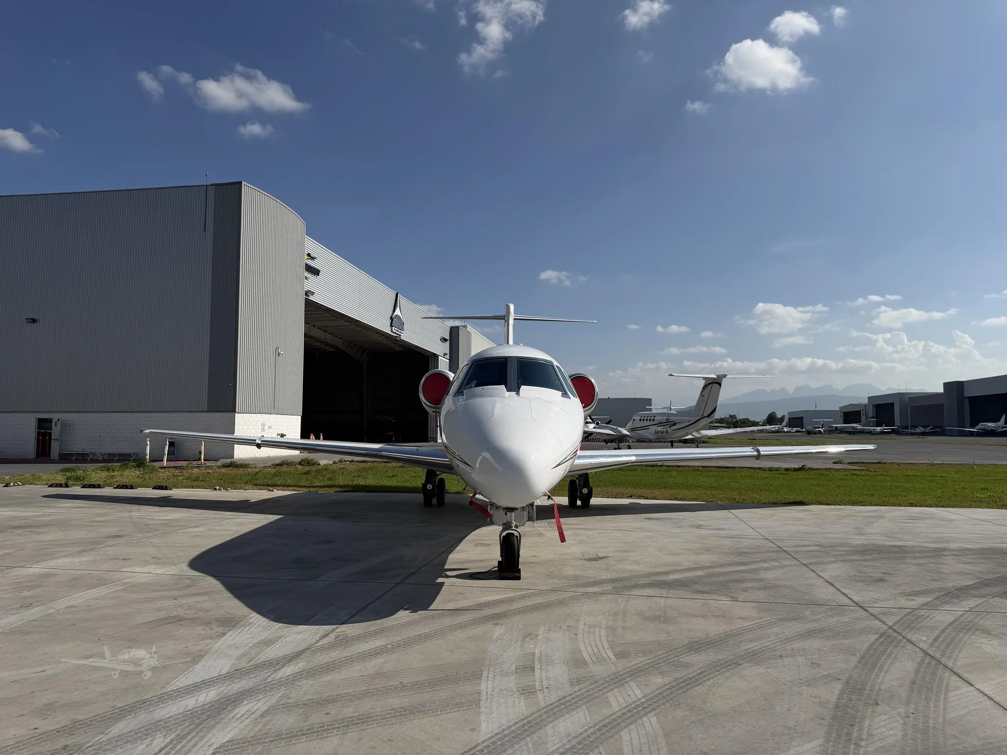 Exterior view of a 2000 CESSNA CITATION VII, N651CC.