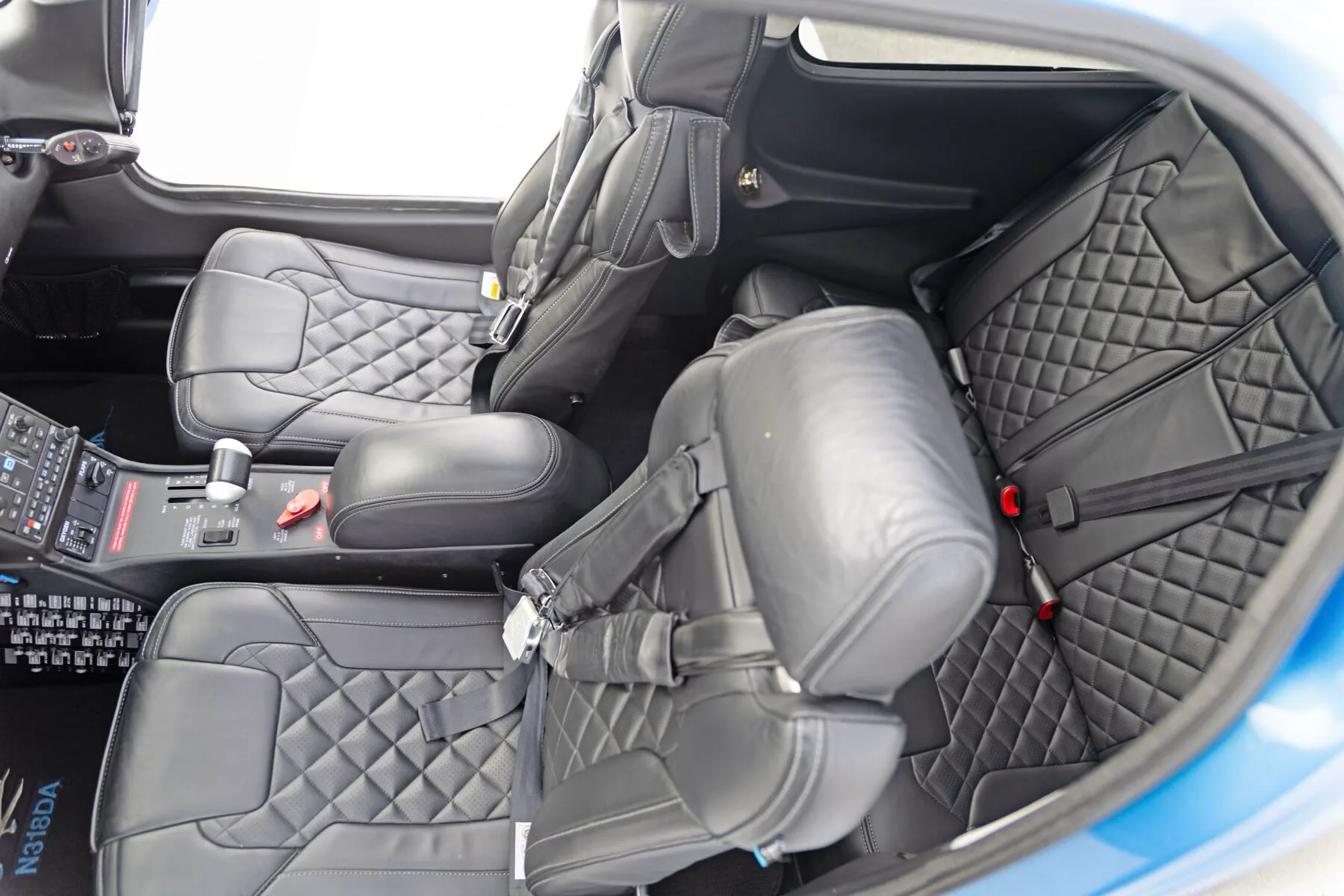 Cabin interior of a 2018 Cirrus SR22-G6 TURBO.