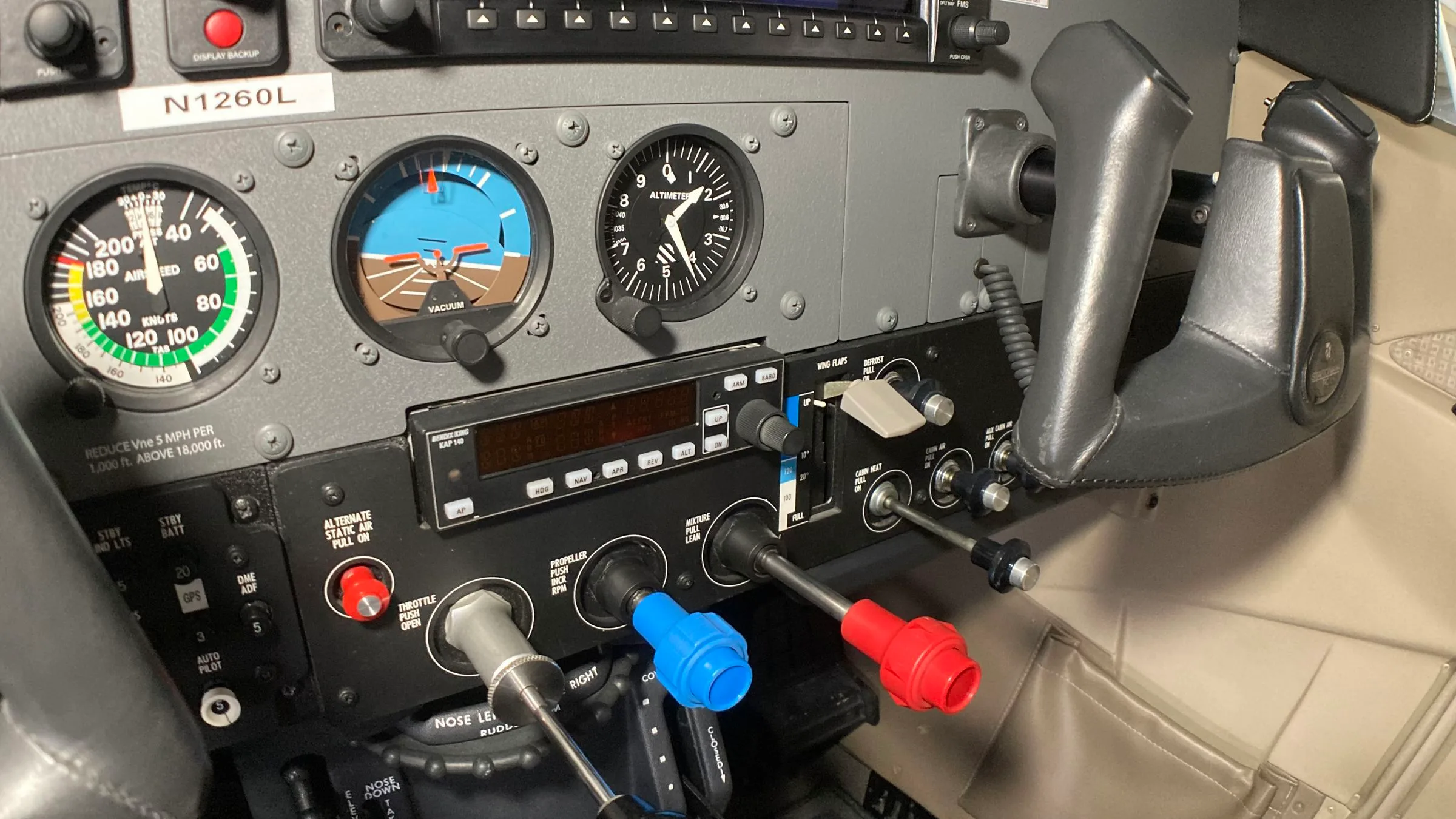 Cockpit and instrument panel of a 2006 Cessna T206H.
